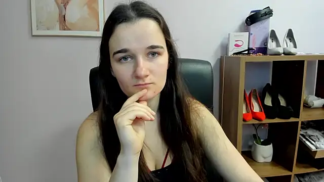 KateDelight online show from April 25, 2026, 7:00 am