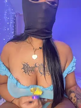 Snapshot of kamila_french chatting on November 22, 2025, 11:26 pm kamila french online show from November 22, 2025, 11:26 pm