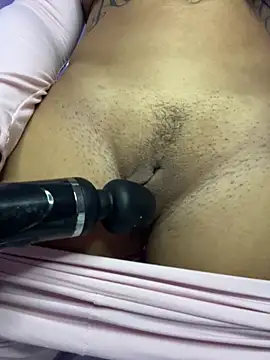 kamila french online show from December 22, 2025, 10:29 pm