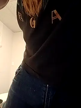 Armyexhibitionistvet online show from April 22, 2026, 2:25 am