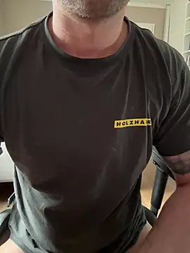 BlauAugenSchwanz online show from April 15, 2026, 3:30 pm