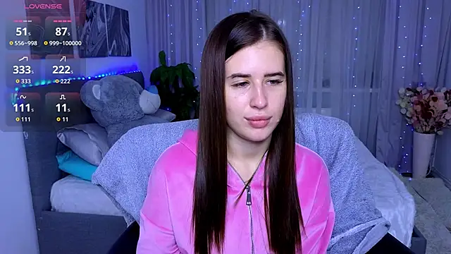 Milkissss online show from September 30, 2025, 8:03 pm