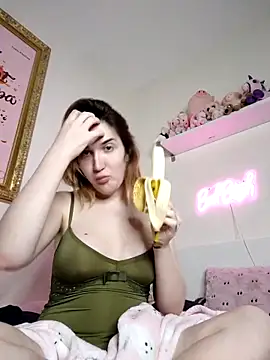 Snapshot of Icy__Diamond chatting on September 27, 2025, 9:42 pm Icy Diamond online show from September 27, 2025, 9:42 pm