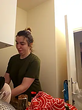 Snapshot of Icy__Diamond chatting on January 17, 2026, 8:34 pm Icy Diamond online show from January 17, 2026, 8:34 pm