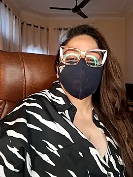 SEXY-Sardarni online show from April 26, 2026, 8:01 am