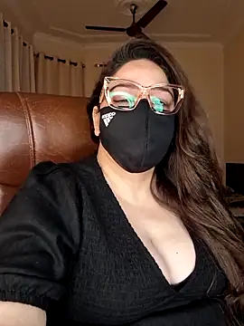 SEXY-Sardarni online show from June 14, 2026, 2:52 pm