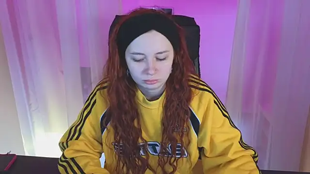 carolina elf online show from January 14, 2025, 8:20 am