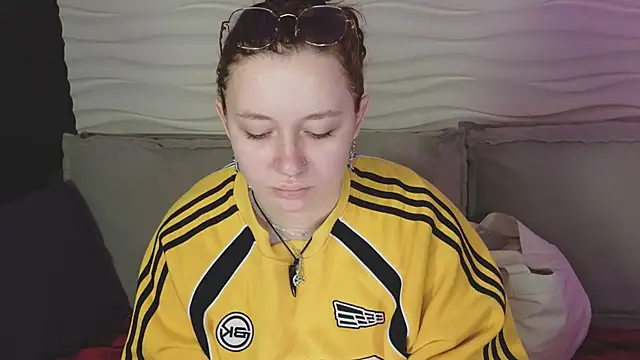 carolina elf online show from January 23, 2025, 5:24 am