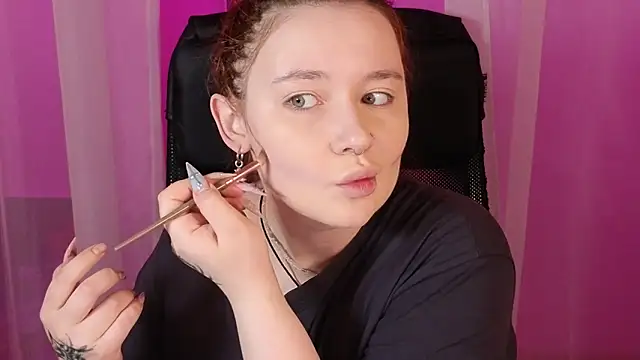 carolina elf online show from February 11, 2025, 5:58 am