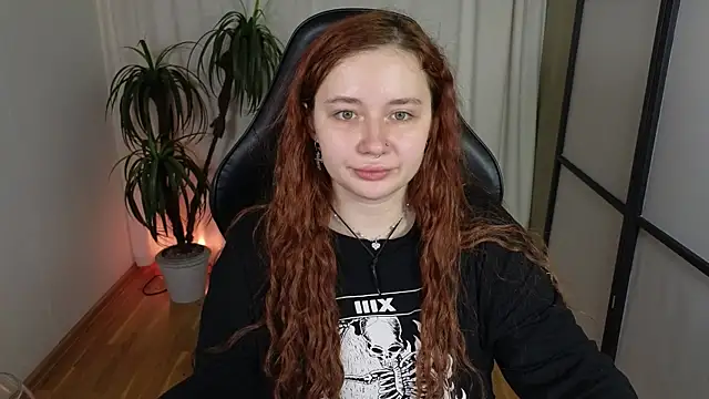 carolina elf online show from February 12, 2025, 12:22 pm