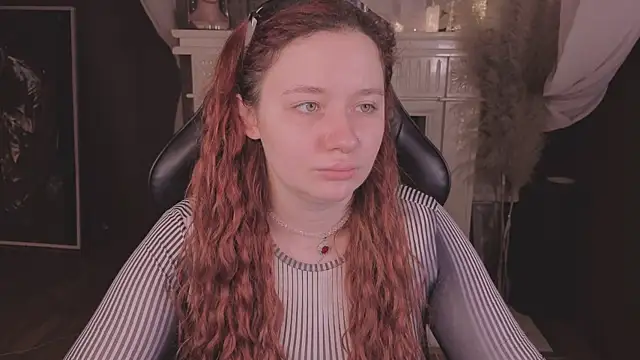 carolina elf online show from November 11, 2025, 12:49 pm