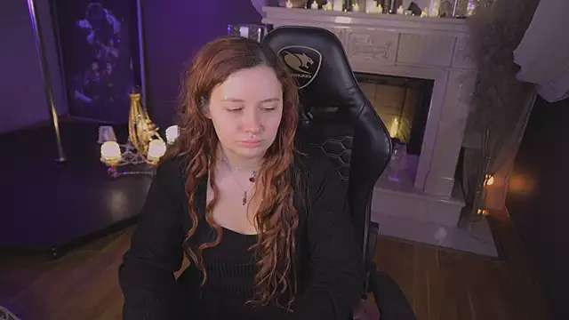 carolina elf online show from November 25, 2025, 1:55 pm