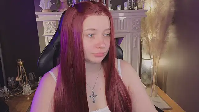 Snapshot of carolina_elf chatting on May 23, 2026, 5:45 am carolina elf online show from May 23, 2026, 5:45 am