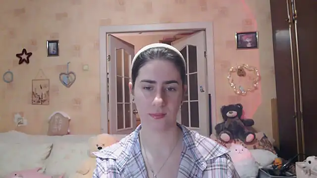 INELIKA online show from September 21, 2025, 9:05 pm