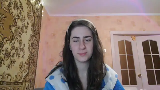 INELIKA online show from October 9, 2025, 10:19 pm