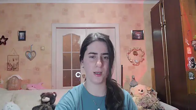 INELIKA online show from November 20, 2025, 2:39 pm