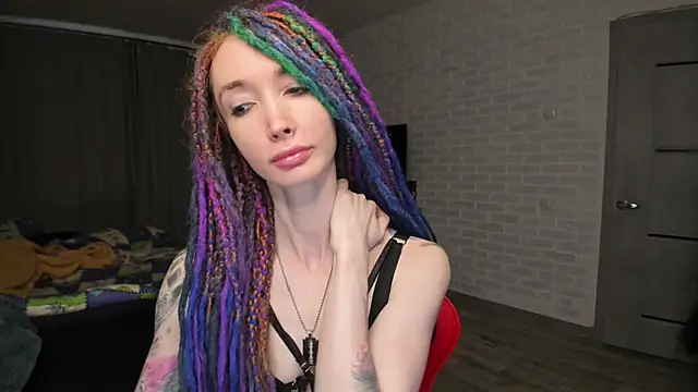 Roxy Silver online show from January 11, 2025, 8:43 am