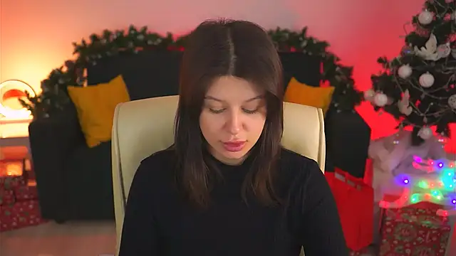 NicoleMun online show from December 5, 2024, 1:49 pm