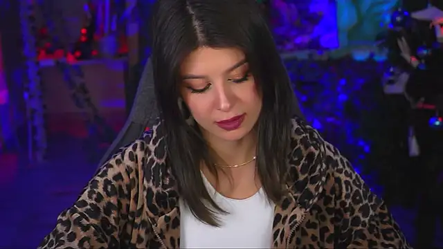 NicoleMun online show from January 14, 2025, 2:53 pm