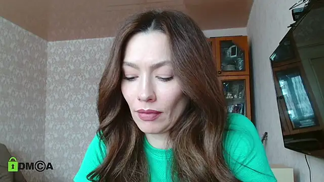 alicia spicy online show from February 28, 2025, 7:37 am