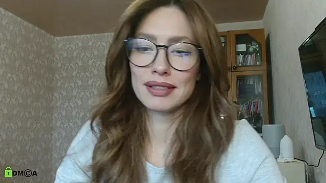 alicia spicy online show from October 18, 2025, 10:05 am