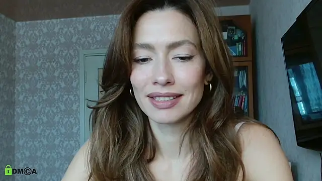 alicia spicy online show from November 12, 2025, 6:14 am