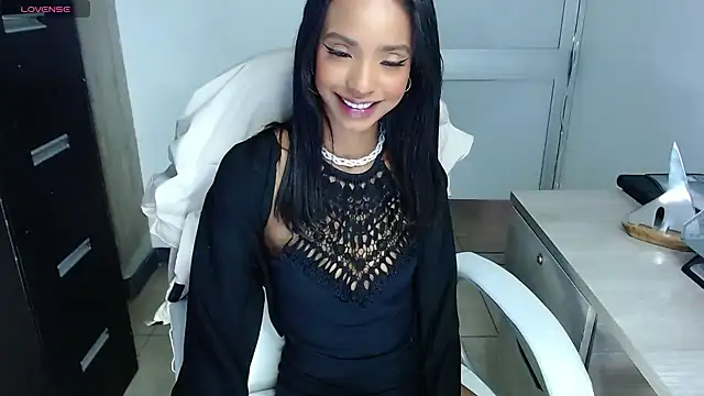 xenia golden online show from March 22, 2025, 11:42 am