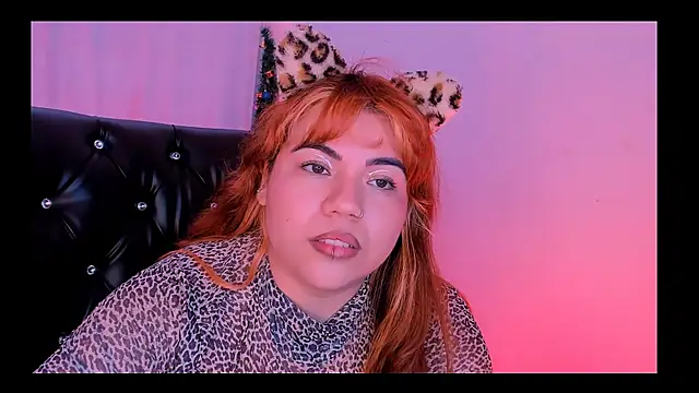 Samanta cutee online show from March 9, 2025, 2:32 pm