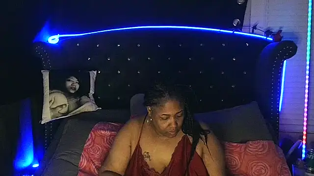 Snapshot of msyvette1970@xh chatting on January 17, 2025, 1:03 pm msyvette1970xh online show from January 17, 2025, 1:03 pm