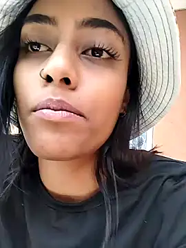 cleopatra-phaedra online show from December 7, 2024, 10:45 am