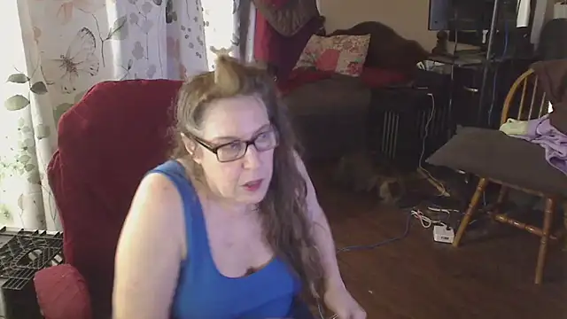 Snapshot of Ireallysquirt chatting on June 11, 2026, 4:10 am Ireallysquirt online show from June 11, 2026, 4:10 am