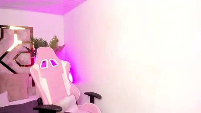 Anny osorio online show from February 5, 2025, 7:31 pm