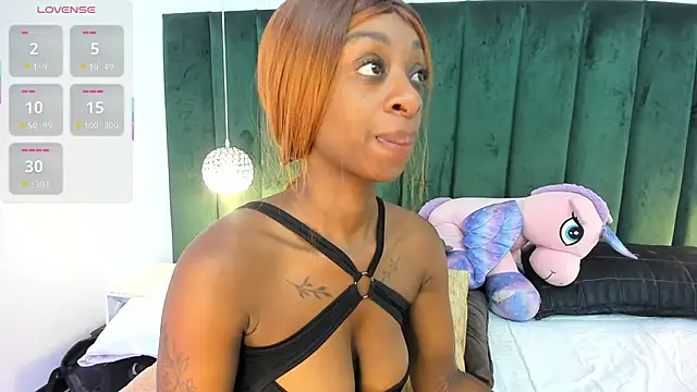 Anny osorio online show from October 17, 2025, 1:14 pm