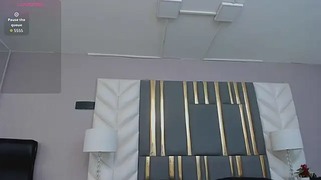 Anny osorio online show from November 26, 2025, 6:53 pm