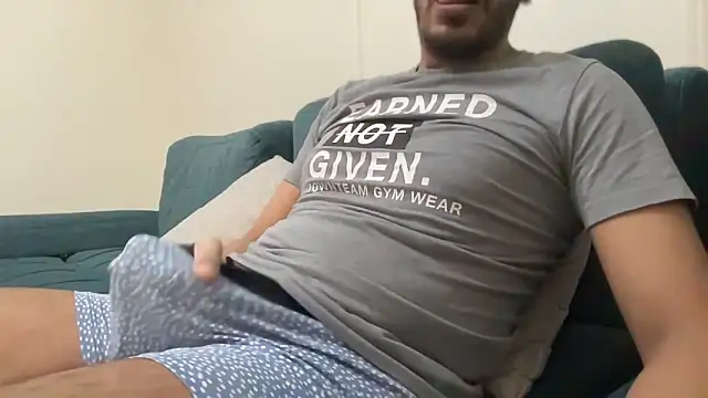 Snapshot of Mooka69 chatting on January 14, 2025, 2:22 pm Mooka69 online show from January 14, 2025, 2:22 pm