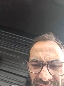 robertilevis online show from May 13, 2026, 10:56 am