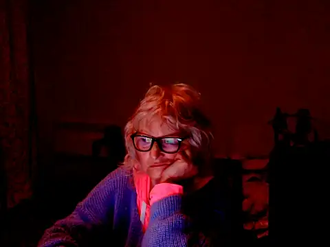 Natali7634 online show from April 25, 2026, 12:24 am