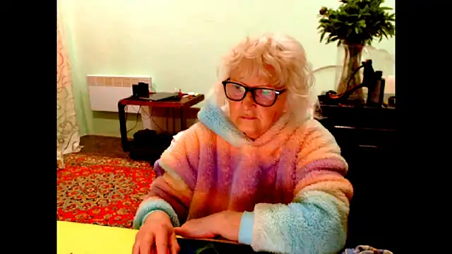 Snapshot of Natali7634 chatting on May 11, 2026, 4:40 am Natali7634 online show from May 11, 2026, 4:40 am