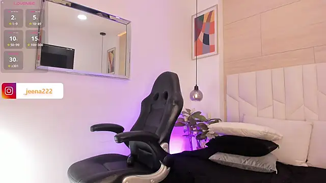 jenaa  online show from February 14, 2025, 5:57 pm