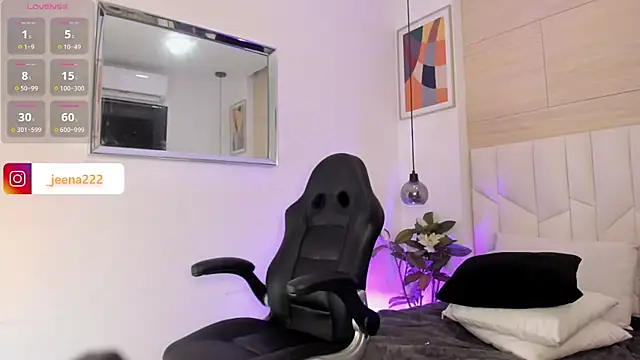 jenaa  online show from February 22, 2025, 6:08 pm