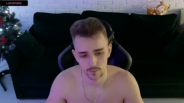 Larstar01 online show from January 7, 2025, 6:16 am