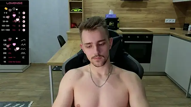 Larstar01 online show from January 16, 2025, 6:48 pm