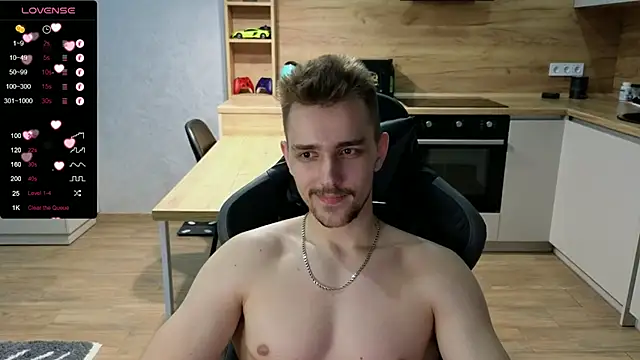 Larstar01 online show from January 18, 2025, 9:02 pm