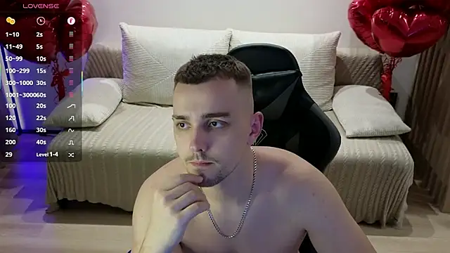 Larstar01 online show from October 28, 2025, 10:23 pm