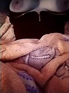 tiffani  love online show from February 2, 2025, 8:19 pm