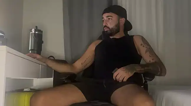 MiloCtc online show from February 12, 2025, 3:07 am