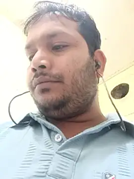 DeepakXxxR86 online show from April 18, 2026, 9:37 pm
