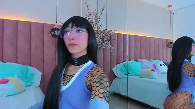 MarianaBranzz online show from March 15, 2025, 4:54 pm