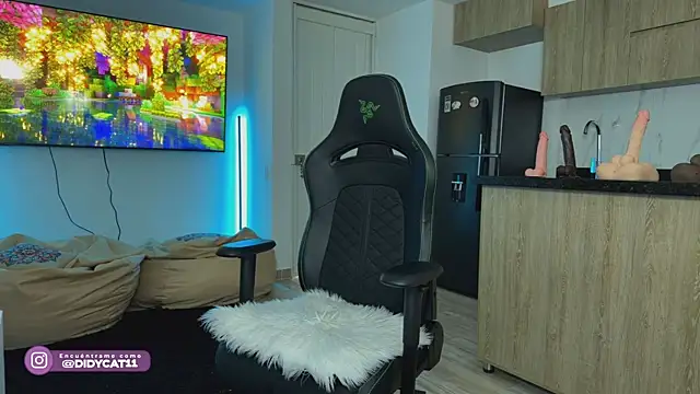 MarianaBranzz online show from April 20, 2026, 1:47 pm