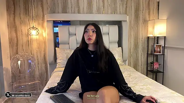 MarianaBranzz online show from July 18, 2026, 2:49 am